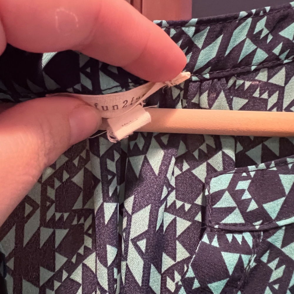 Fun2Fun Split Neck Blouse 2X - Picture 4 of 5